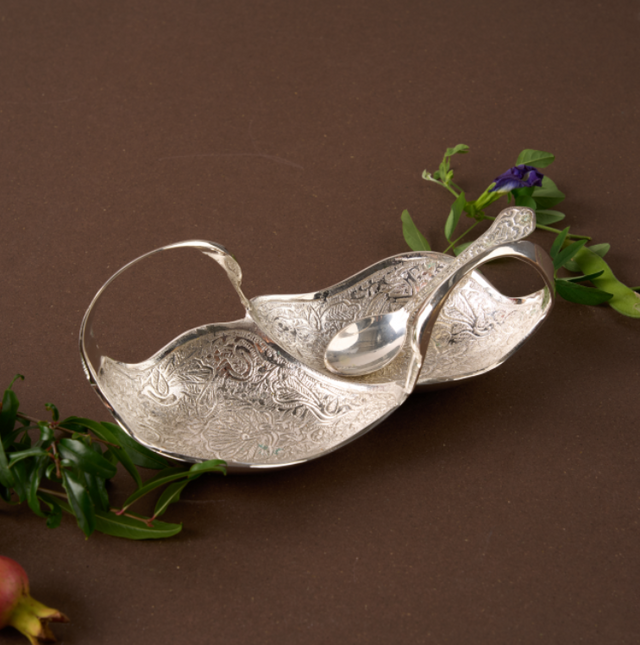 LIMITED EDITION SILVER GIFT
